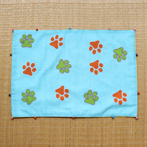 blue paws & pink sheru table mats (set of 2)