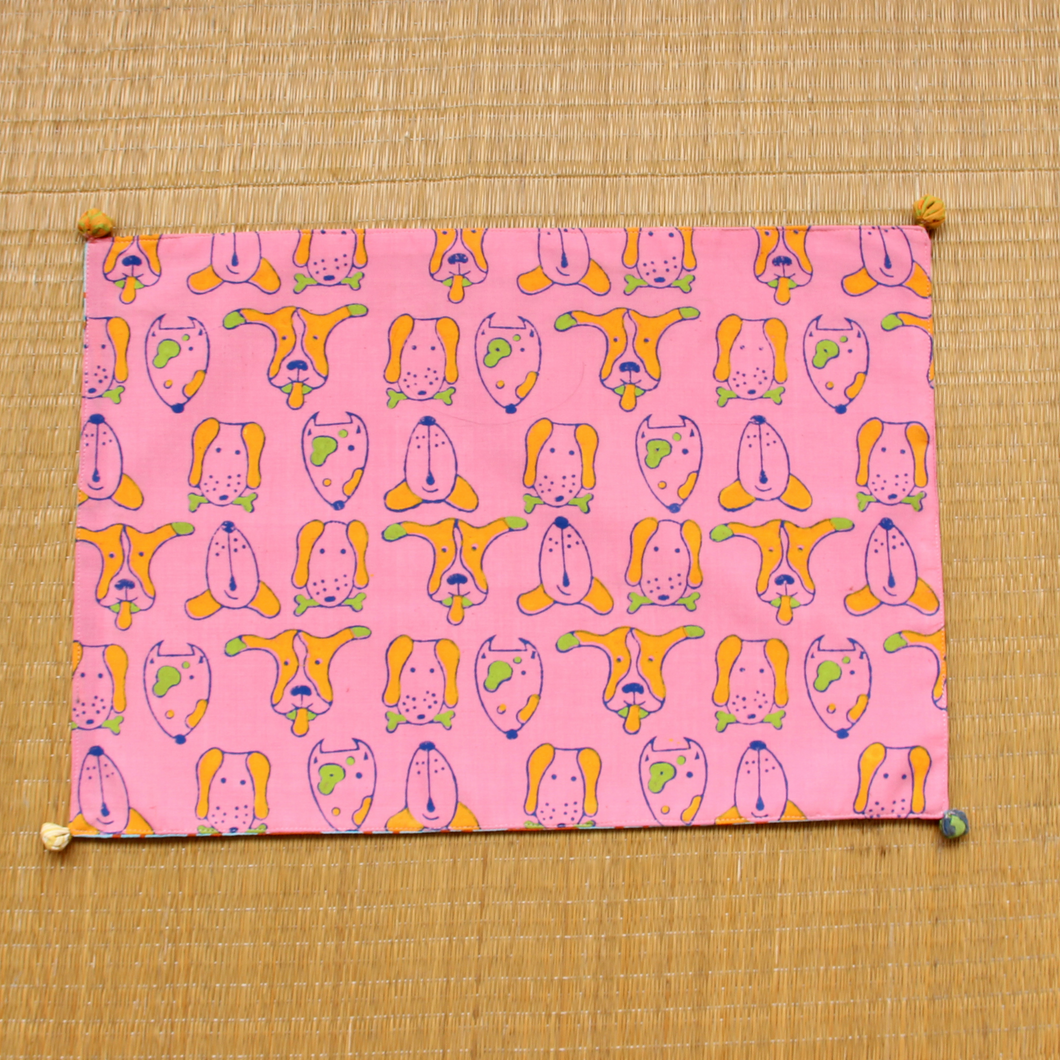 bhao-bhao table mat pink